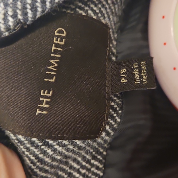 Limited Wool Vest - Picture 3 of 4